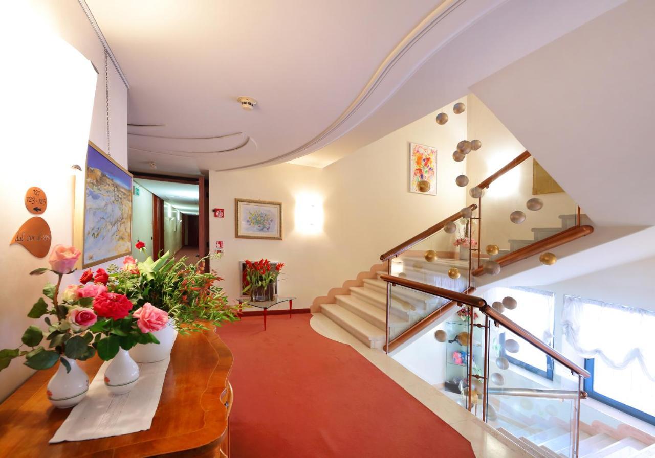 Hotel Conta Taste The Experience П'єве-ді-Соліго Екстер'єр фото