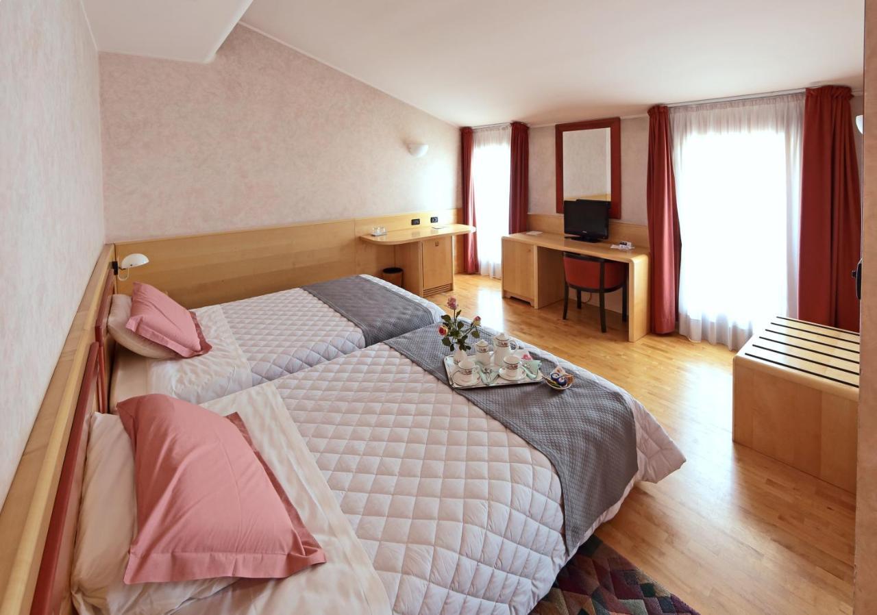 Hotel Conta Taste The Experience П'єве-ді-Соліго Екстер'єр фото