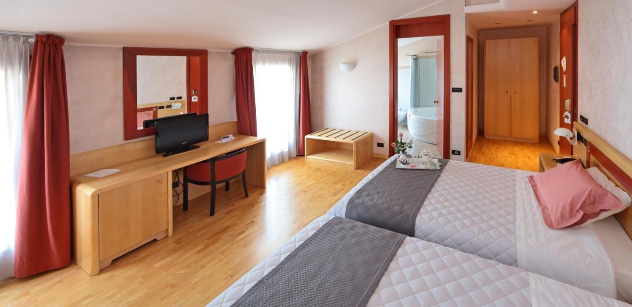 Hotel Conta Taste The Experience П'єве-ді-Соліго Екстер'єр фото