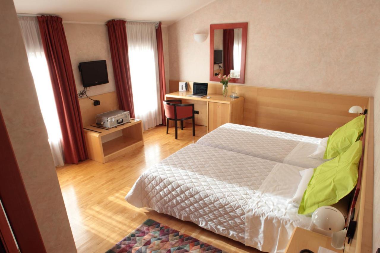 Hotel Conta Taste The Experience П'єве-ді-Соліго Екстер'єр фото
