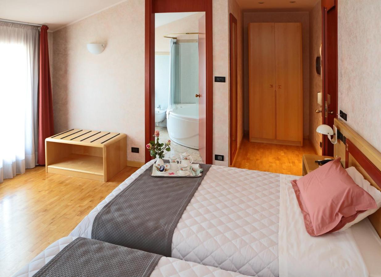 Hotel Conta Taste The Experience П'єве-ді-Соліго Екстер'єр фото